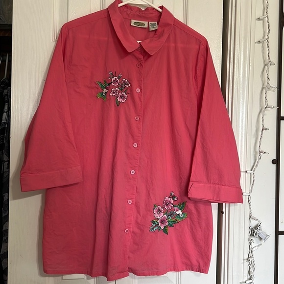 Pink/Salmon Colored Hummingbird Embroidered Button Front Shirt - Picture 2 of 7